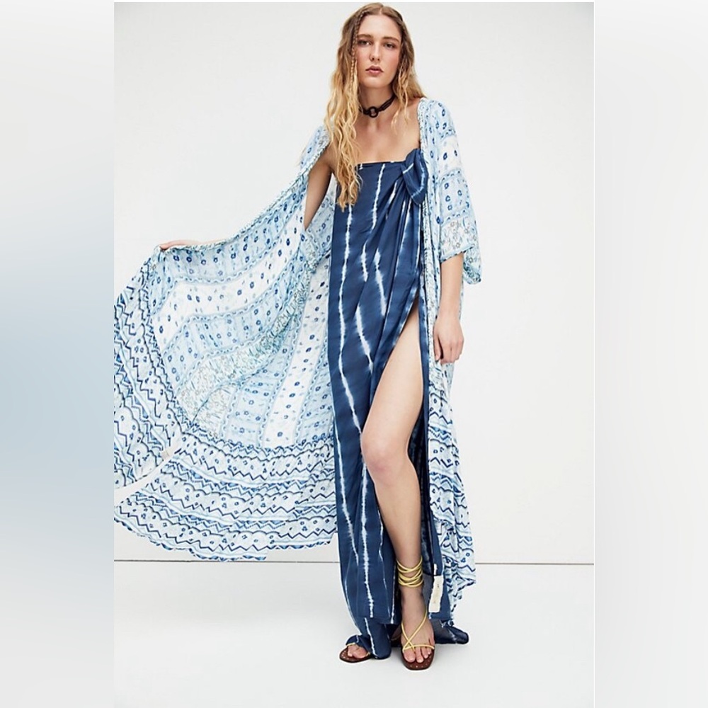 NWOT Free People Wallflower Ruffle Kimono OS